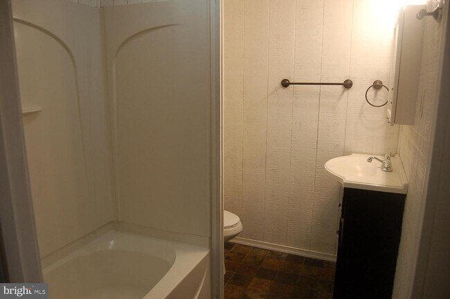 Foto del edificio - 11200 Catharpin Rd