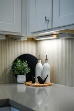 Building Photo - 7607 Victory Reserve St