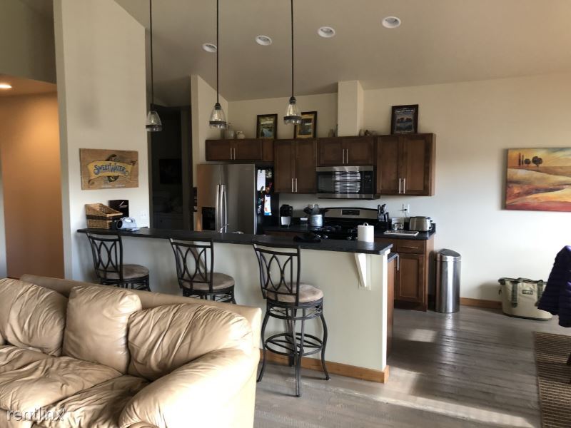 3 br, 2 bath Condo 168 NAOMI ROSE LANE Condo for Rent in Bozeman