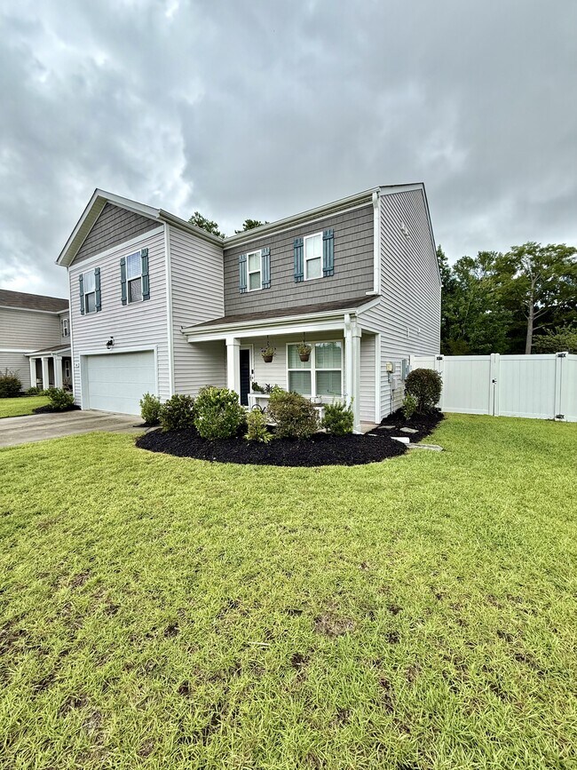 Building Photo - 500 Affinity Dr
