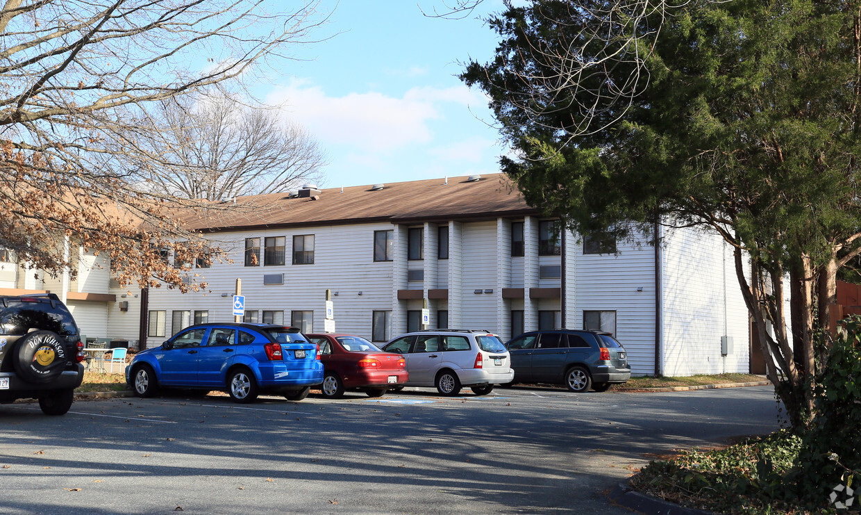 Building Photo - Tilghman Terrace