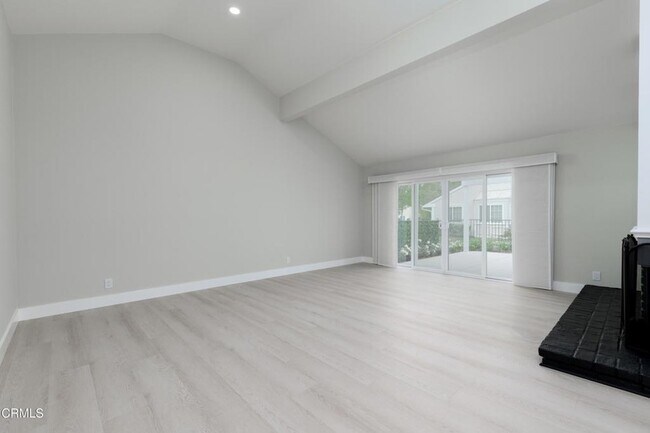 Foto del edificio - 1125 Stoneybrook Ln