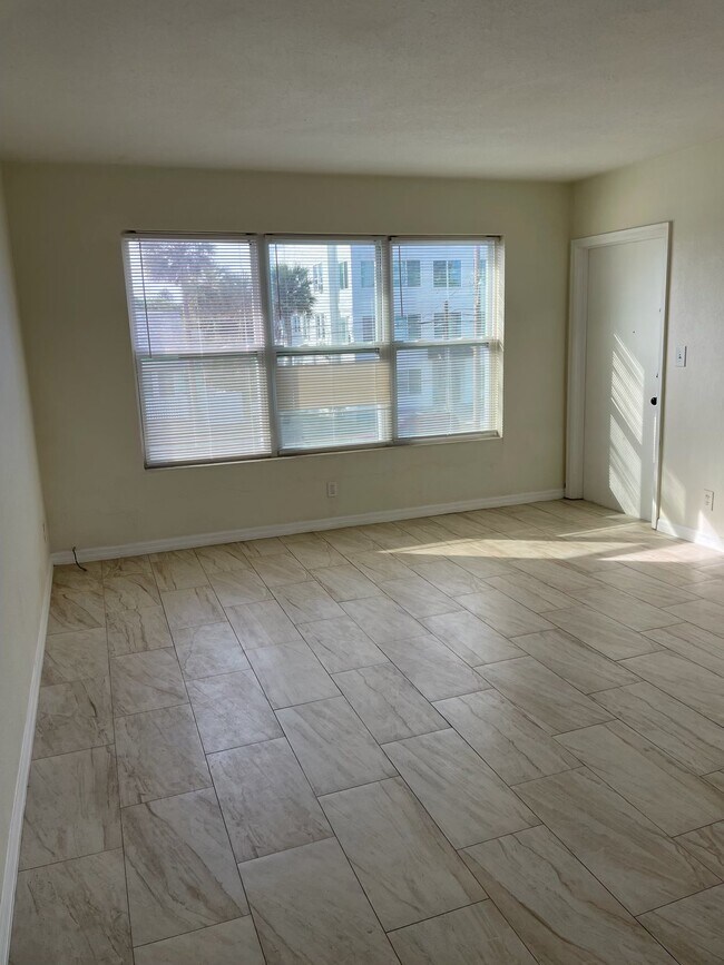 Foto del edificio - 600 Riverview Blvd