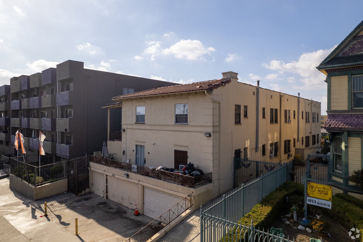 Noviembre de 2022 - 329 S Bonnie Brae St