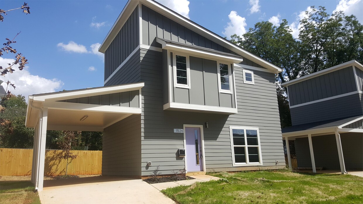 Foto principal - 1526 Wembley Dr