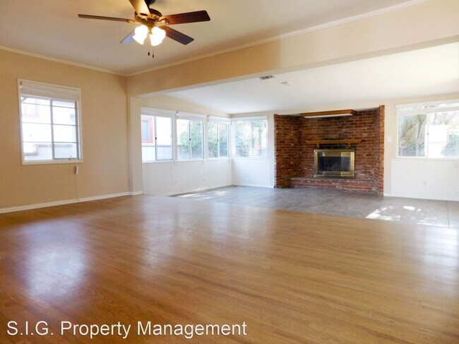 Building Photo - 3 br, 1 bath House - 8528 Wyngate St.