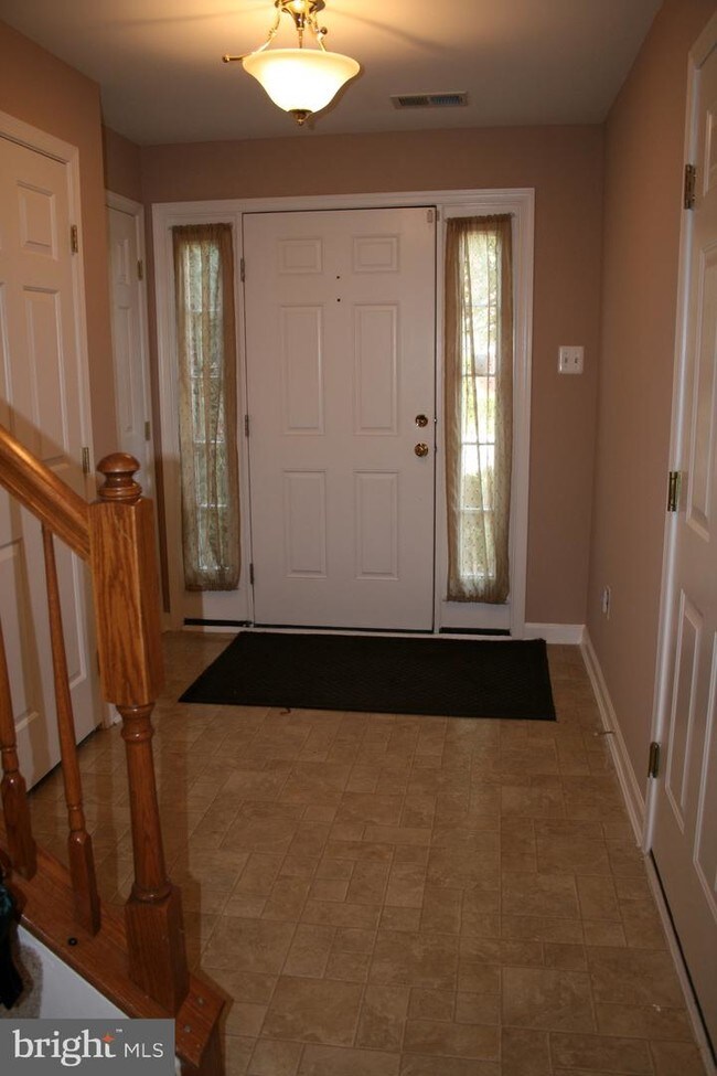 Building Photo - 7105 Fox Harbor Way