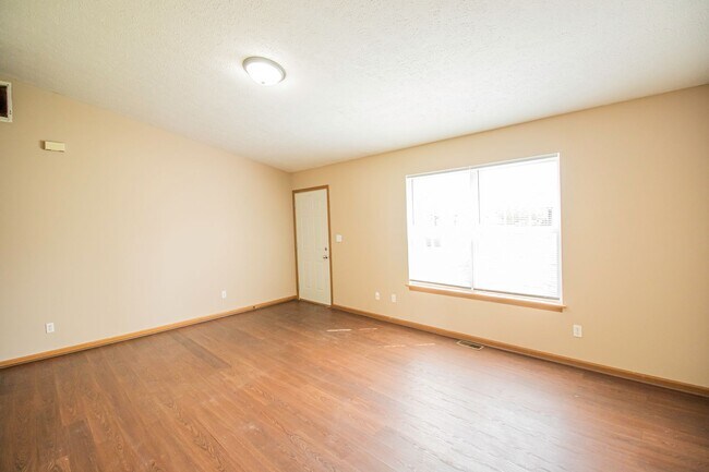 Foto del edificio - 2204 Bridgewater Cir
