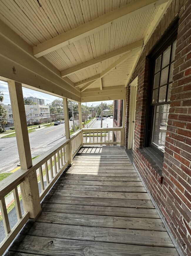 Foto del edificio - 1715 Mallory St