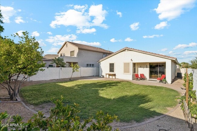 Building Photo - 6848 S 27th St