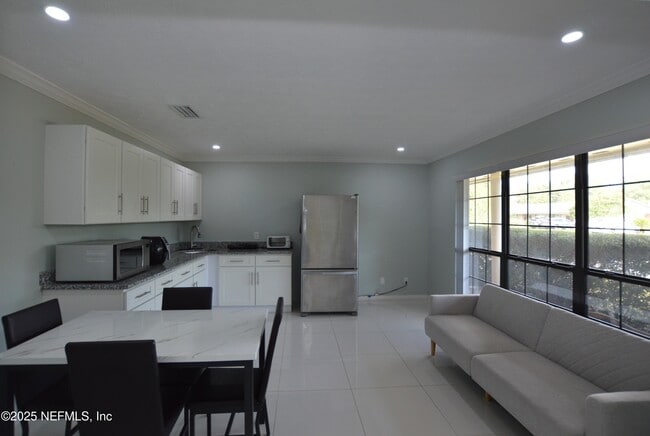 Foto del edificio - 2887 Navajo Rd