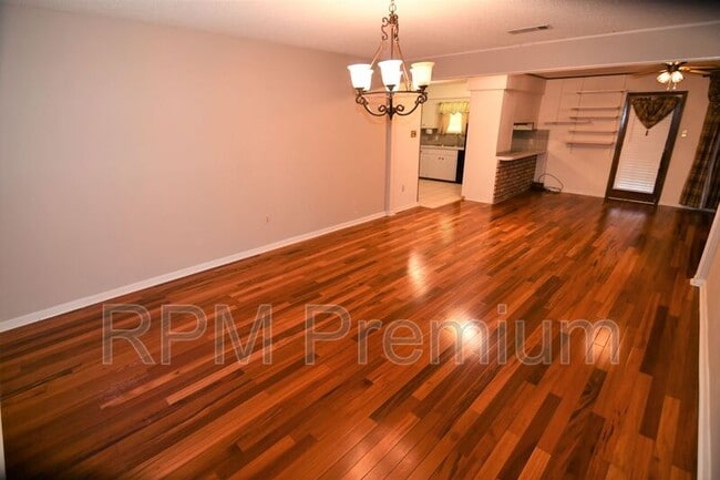 Building Photo - 7720 Kings Hill Ave