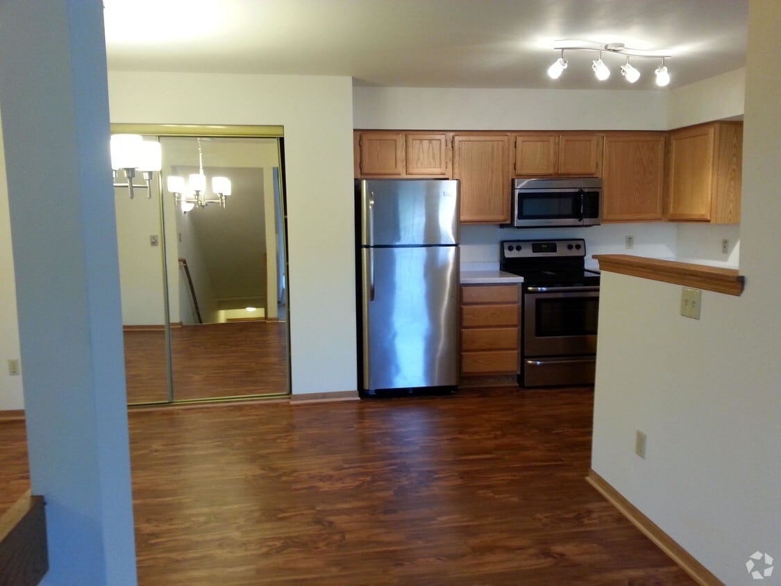 Glens of Waukesha Apartments Waukesha, WI