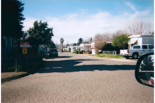 Building Photo - I & E Country Club Mobile Park