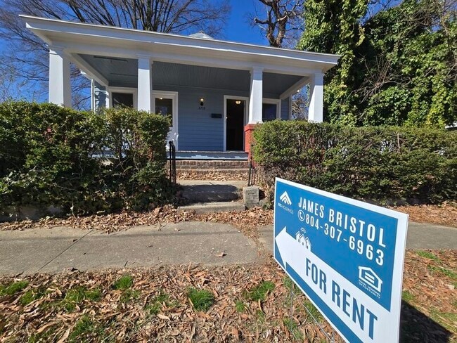 Building Photo - 3719 Lawson St