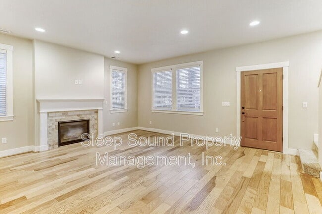 Foto del edificio - 570 SW 201st Ave