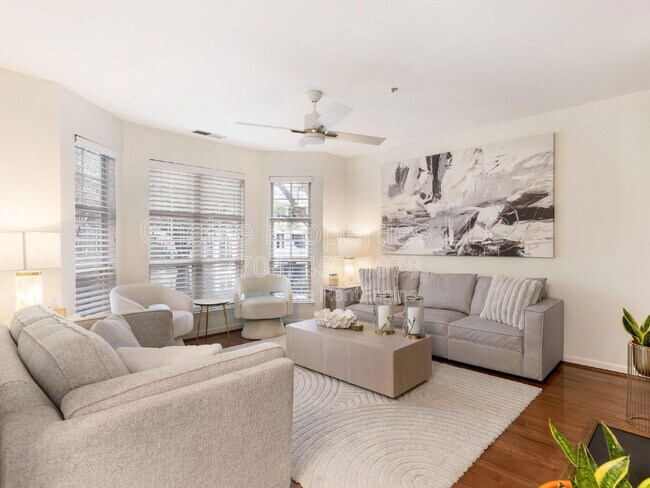 Foto del edificio - 415 Mather Green Ave