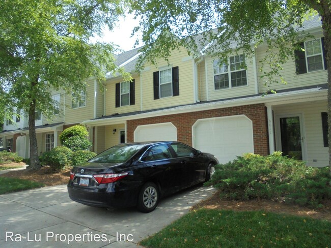 Building Photo - 2 br, 2.5 bath House - 6611 Daniel Pierce Dr