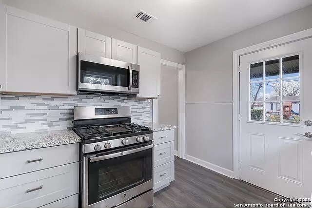 Building Photo - 1818 W Ridgewood Ct