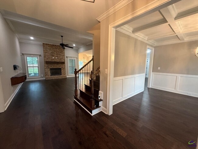 Building Photo - 400 Southern Wds Trl