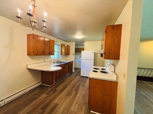 Foto del edificio - 1605 Lark Ln