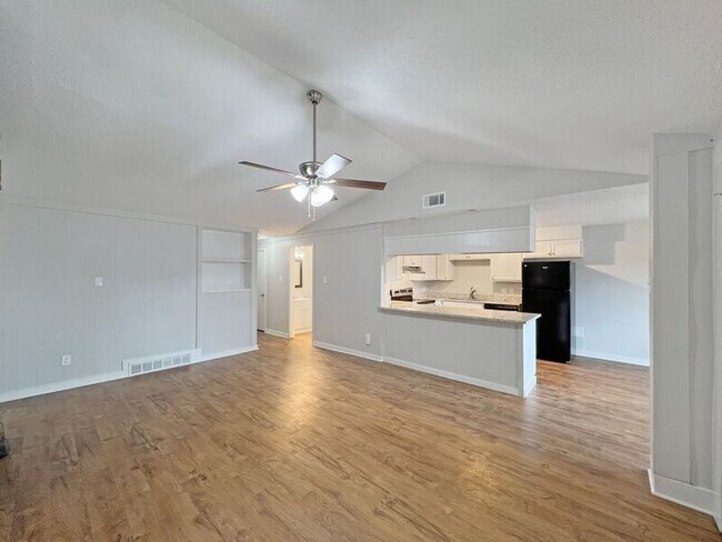 Foto del edificio - 6536 Wimble Rd