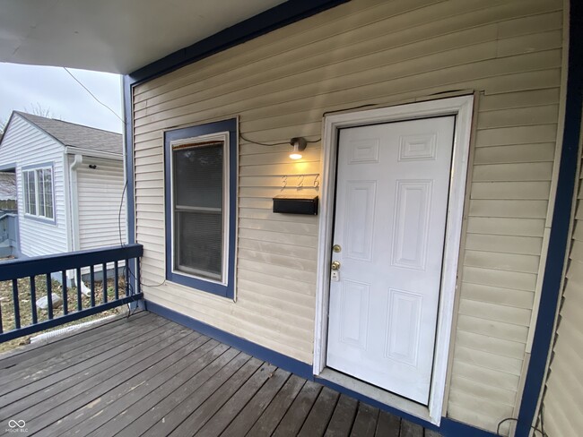 Building Photo - 326 N Elder Ave