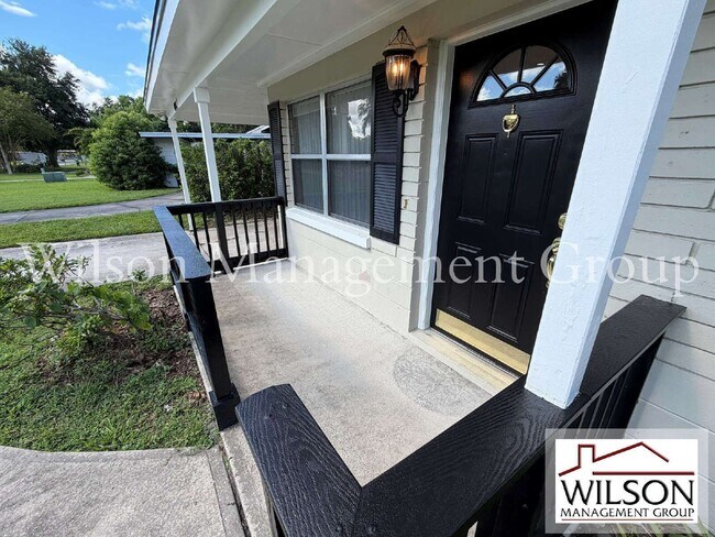 Foto del edificio - 4008 Montrose Ct