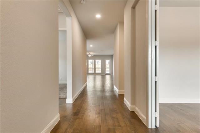 Building Photo - 1601 Primrose Pl