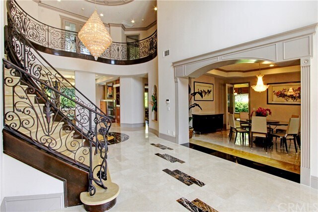 Foto del edificio - 67 W Palm Dr