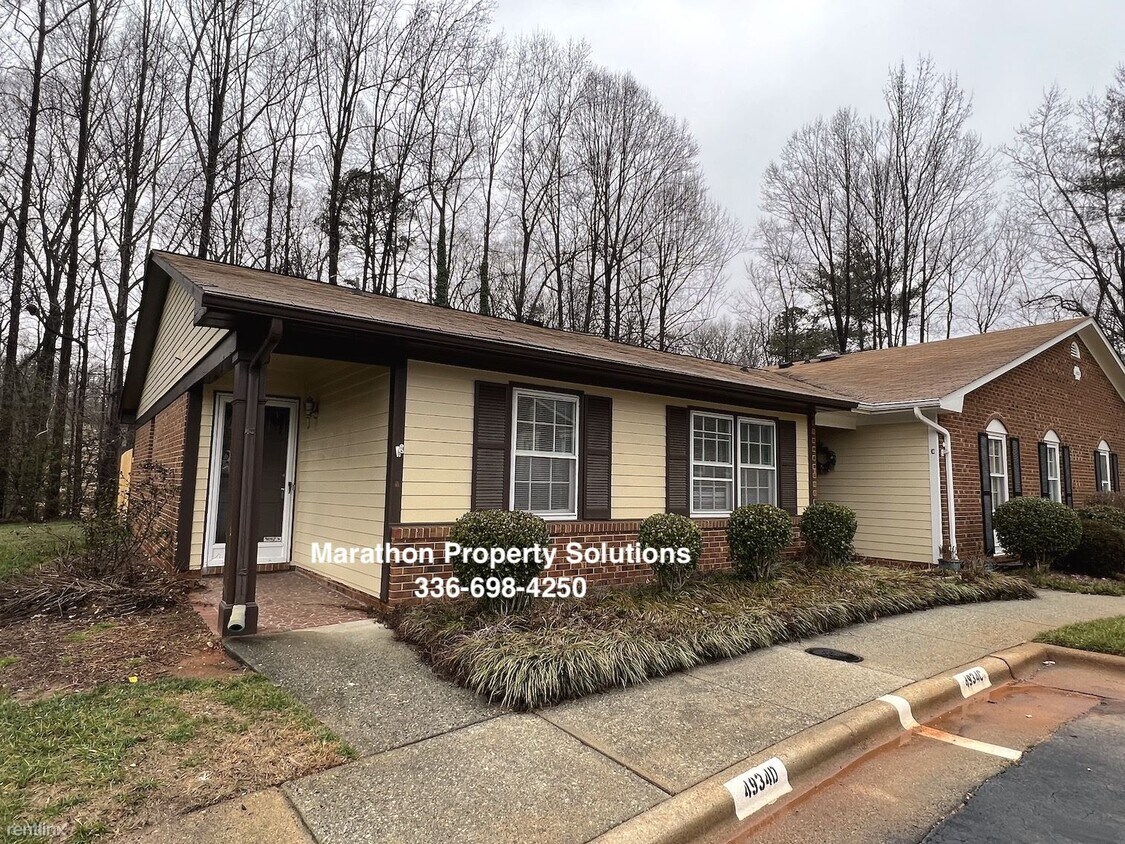 Foto principal - 2 br, 2 bath House - 4934 Tower Rd Unit D