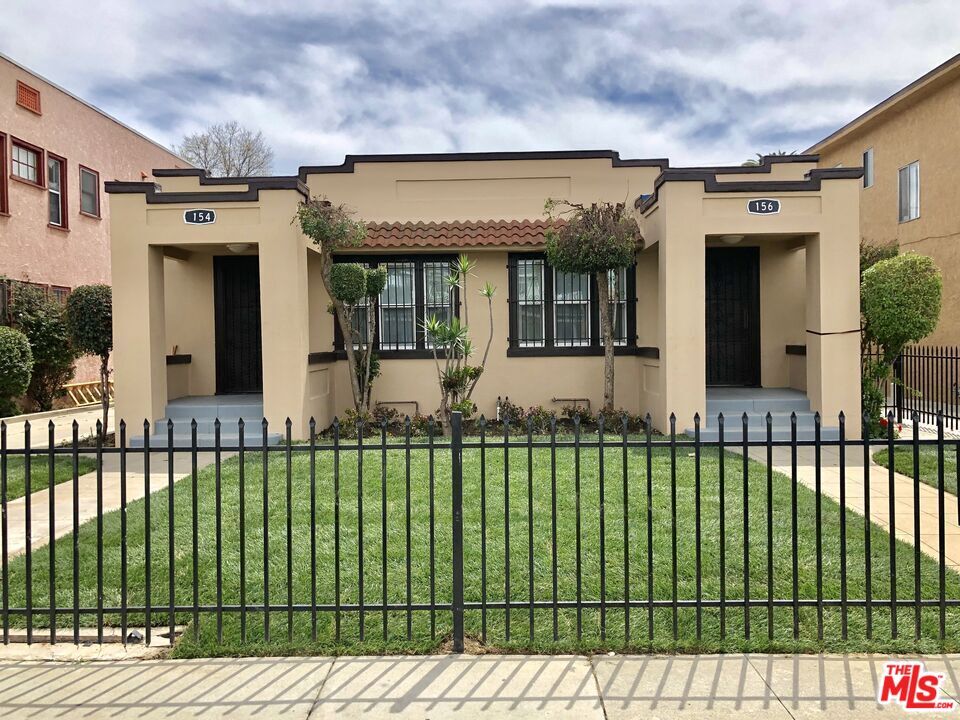 Primary Photo - 156 W 41st Pl
