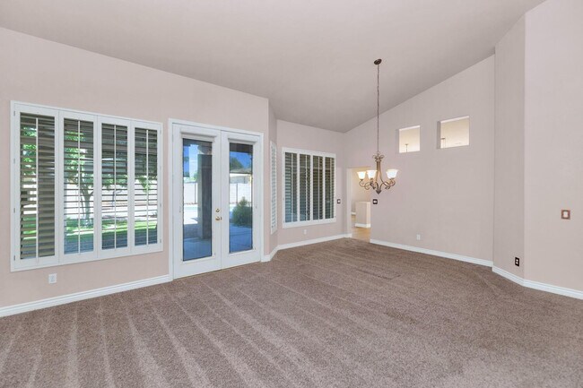 Foto del edificio - 3382 W Harrison St