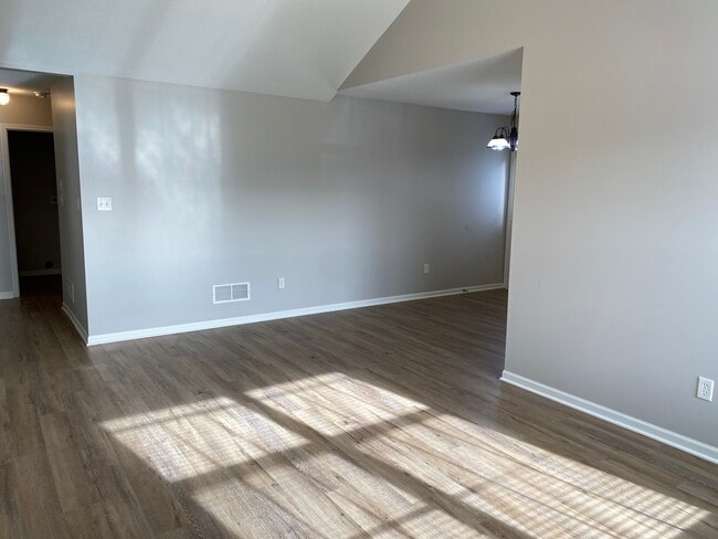 Living Room - 220 SW Chartwell Cir