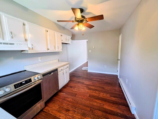 Foto del edificio - 5657 Wood Ln