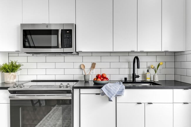 Building Photo - Welcome to Lakeview! - Live in Luxury & Style in the heart of Eastlake