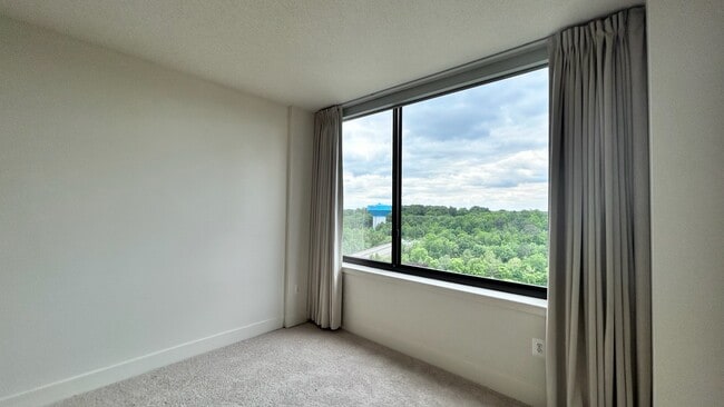 Interior Photo - Palisades at Arundel Preserve