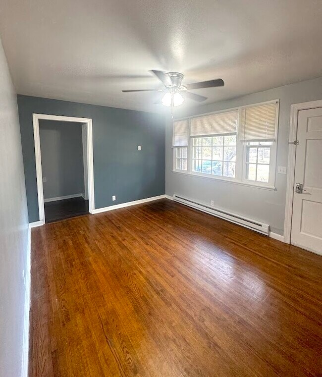 Foto del edificio - 1707 Woodside Dr