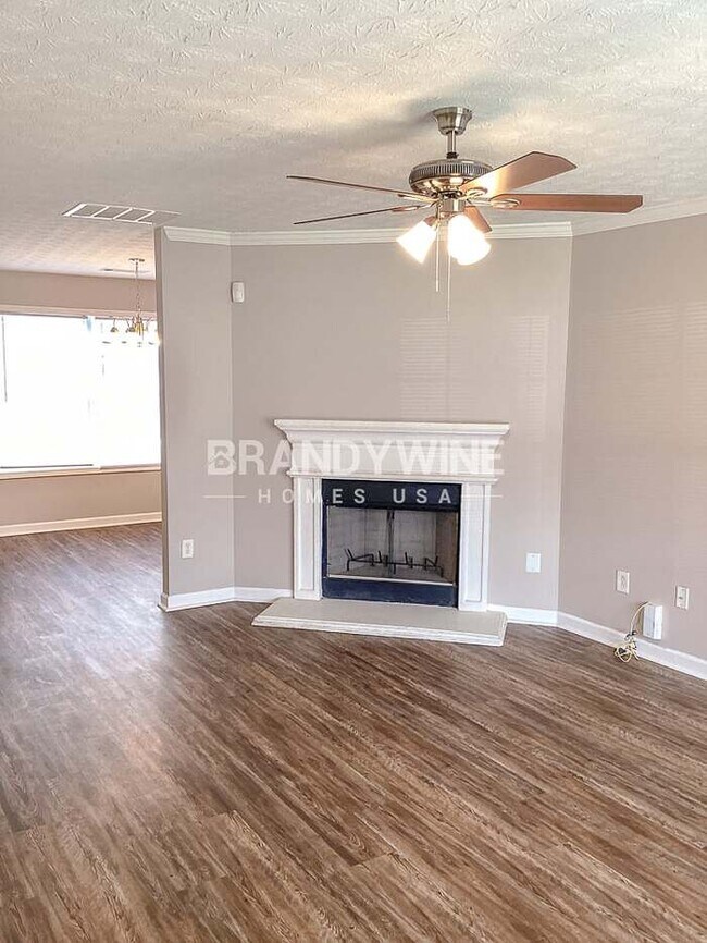 Building Photo - 7132 Bowie Dr