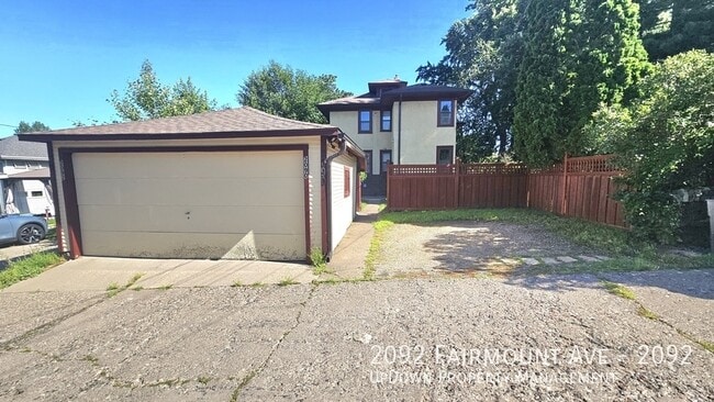 Building Photo - 2092 Fairmount Ave