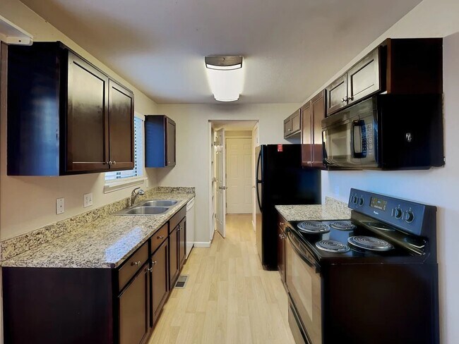 Foto del edificio - 4962 S Richfield Cir