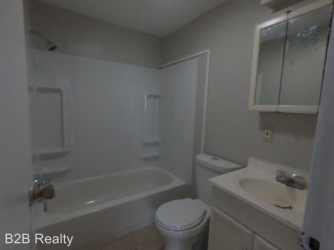 Foto del edificio - 4110-4112 Fulton Pkwy