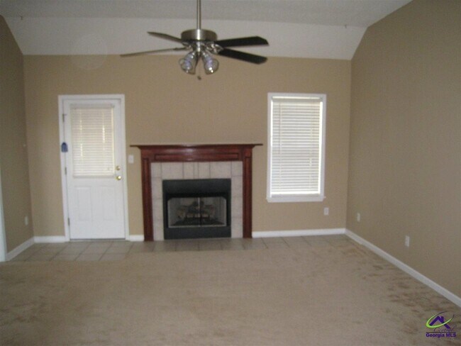 Foto del edificio - 101 Trevore Ct