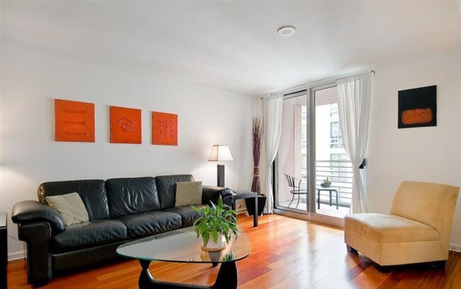 Building Photo - 400 Beale St, Unit #1110