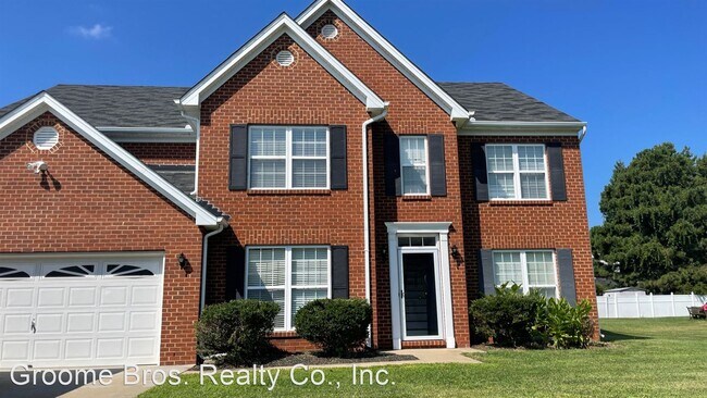 Building Photo - 5 br, 3.5 bath House - 1617 Tree Ridge Rd