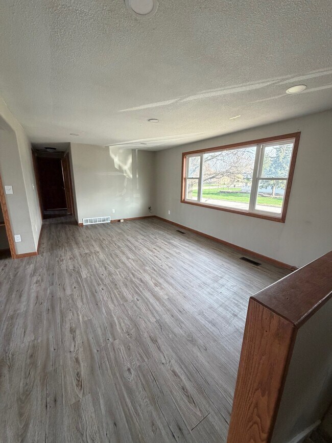 Foto del edificio - 1019 Higby Dr