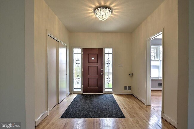 Foto del edificio - 7033 31st St NW