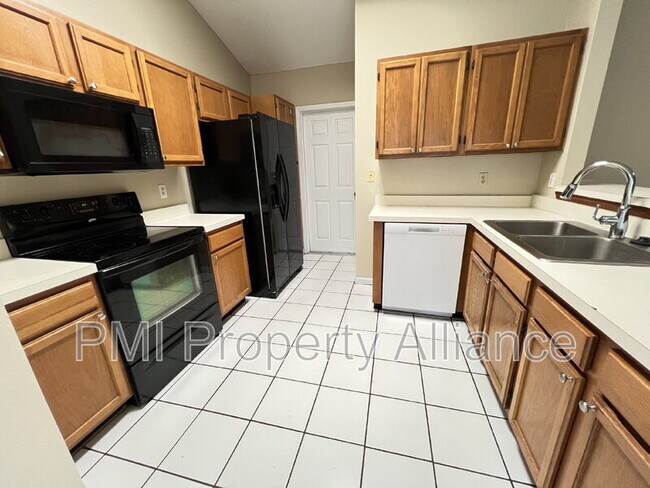 Foto del edificio - 1089 Covington St