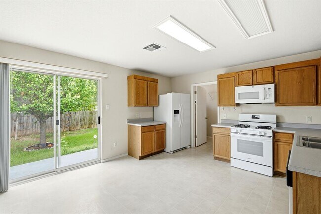 Foto del edificio - 3807 Haleys Way