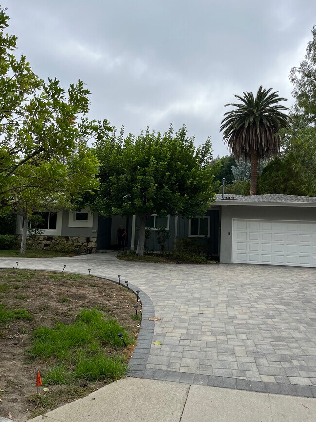 Building Photo - 4638 Libbit Ave